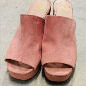 H&M Women's Blush Suede Platform Mules